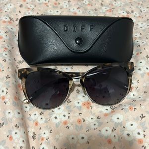 DIFF eyewear sunglasses
